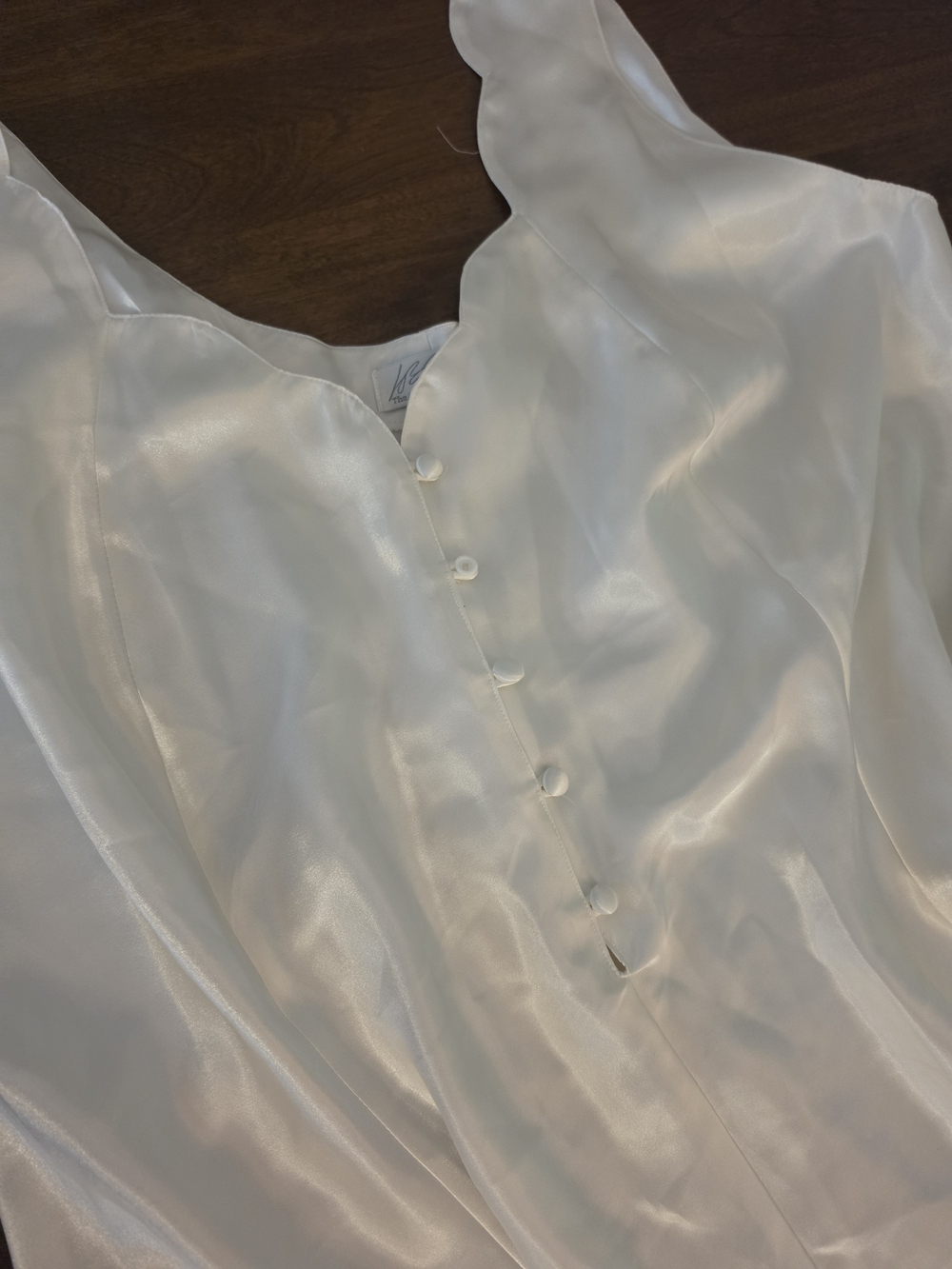 Vintage Lord & Taylor The American Woman's Shop White Satin Button - Picture 2 of 5